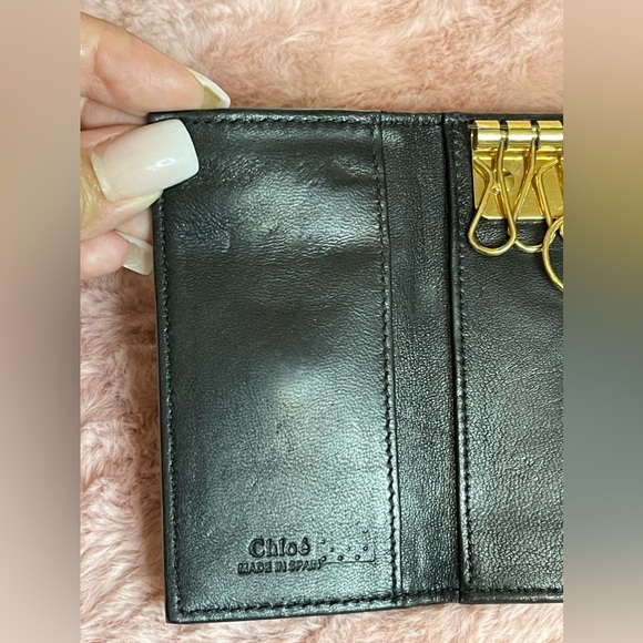 Chloe Key Ring Case - Picture 4 of 13